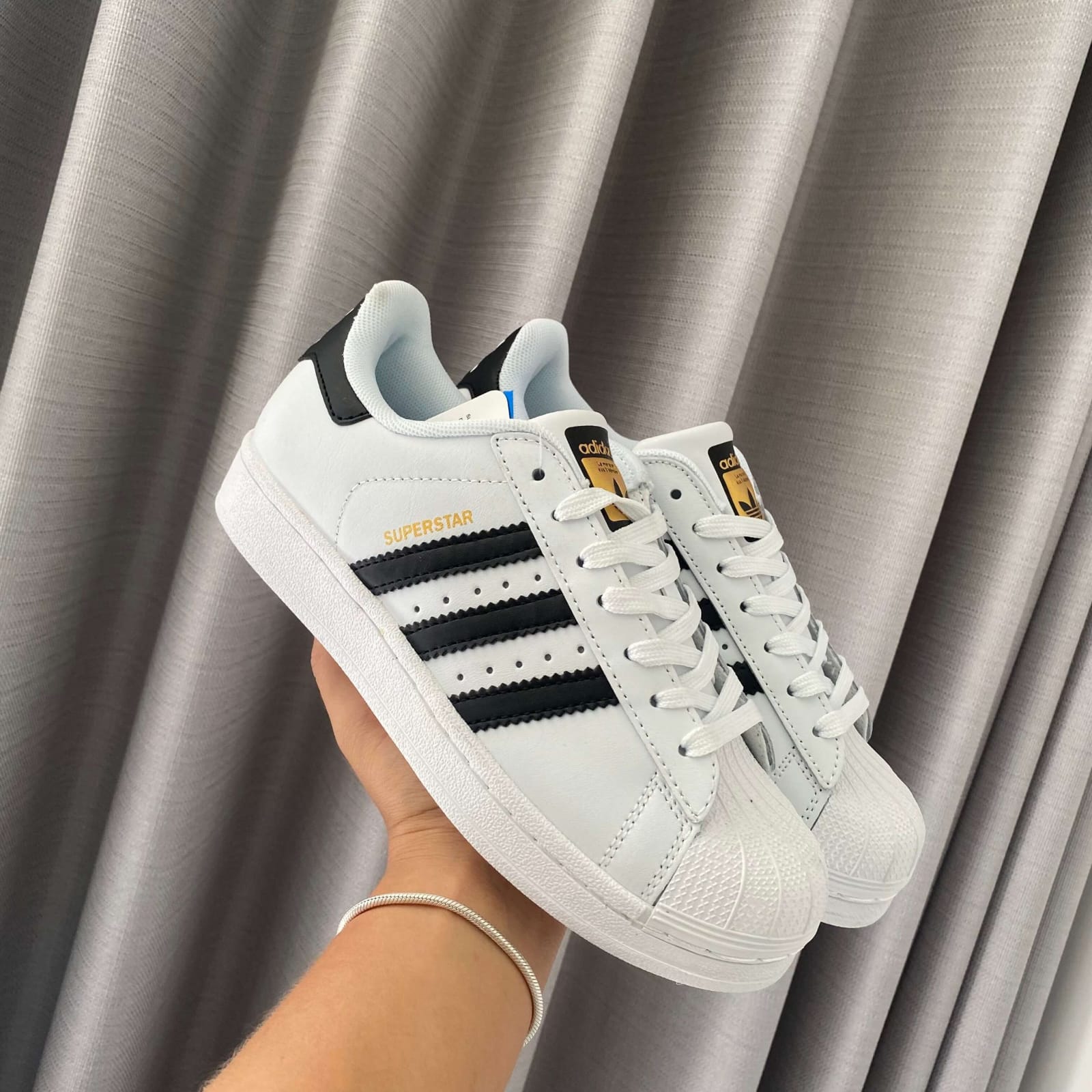 Adidas Superstar